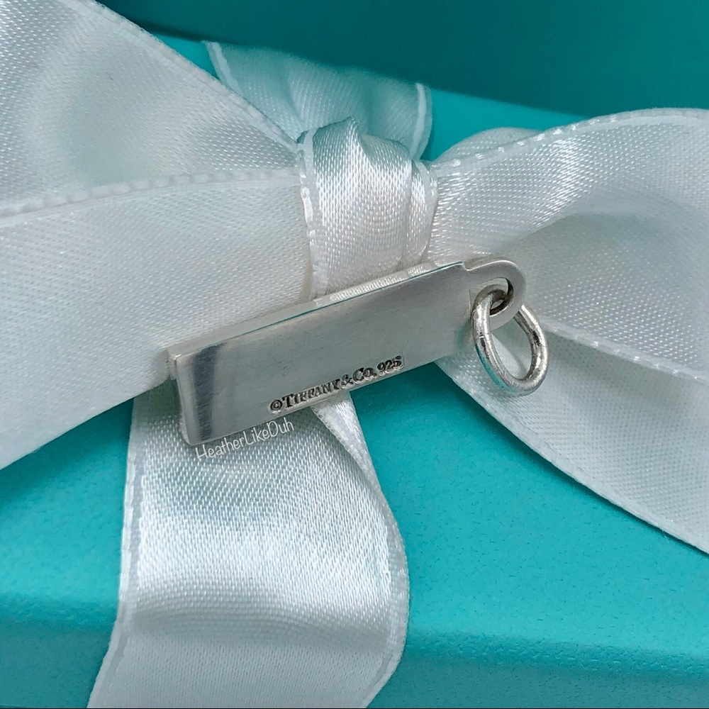 Authentic TIFFANY & Co. Sterling Silver Street Sign NYC Bar Pendant Charm Tag - Picture 6 of 8
